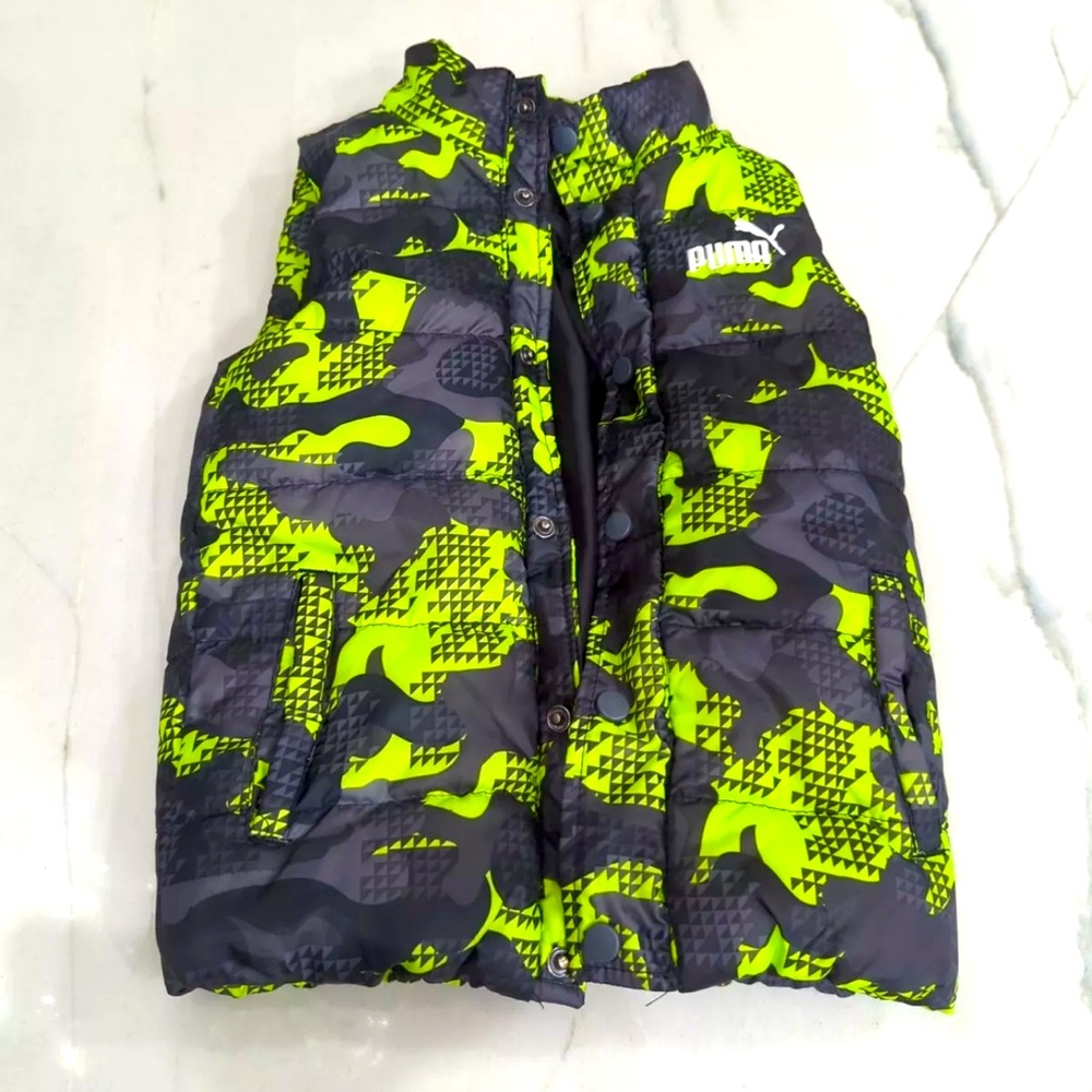 Puma Puffer Vest/Jacket Boys Quilted green/Gray Size 5
